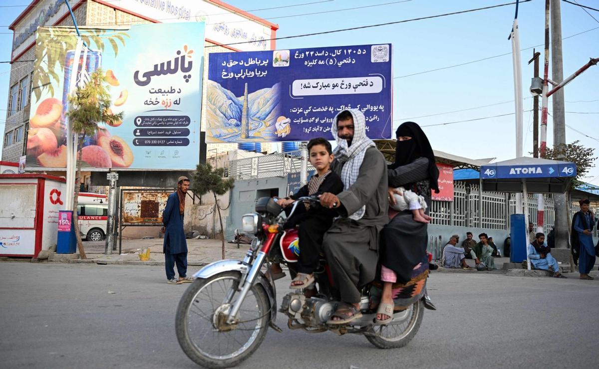 L’Afganistan compleix 5 anys de pobresa i repressió sota el jou dels talibans
