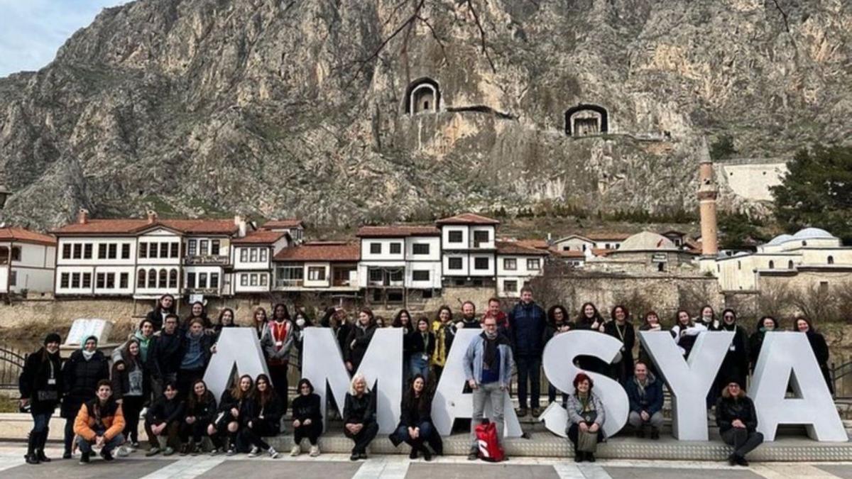 Imagen de grupo de los participantes en el encuentro.