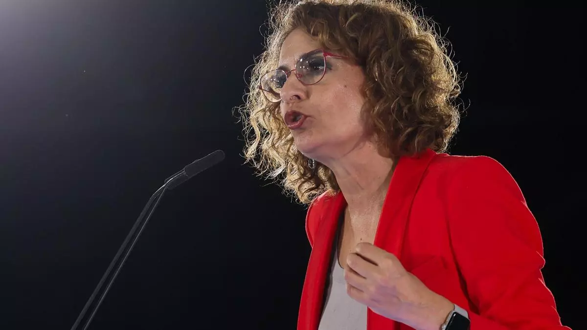 Montero dice que el objetivo de publicar los wasaps de Ábalos es derribar al Gobierno de Sánchez