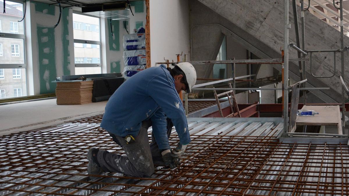 Un trabajador de la construcción en Pontevedra