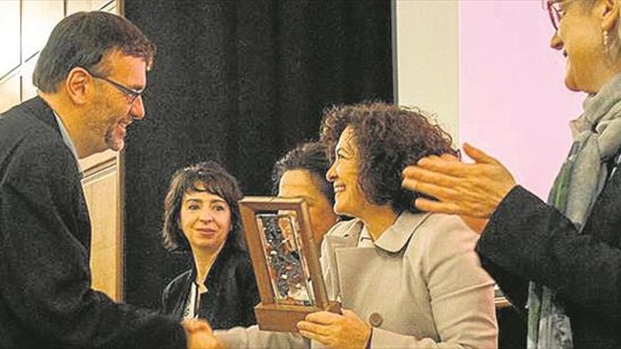 Diego Pablo Ruiz Padillo recibe uno de los Premios de la Universidad de Granada