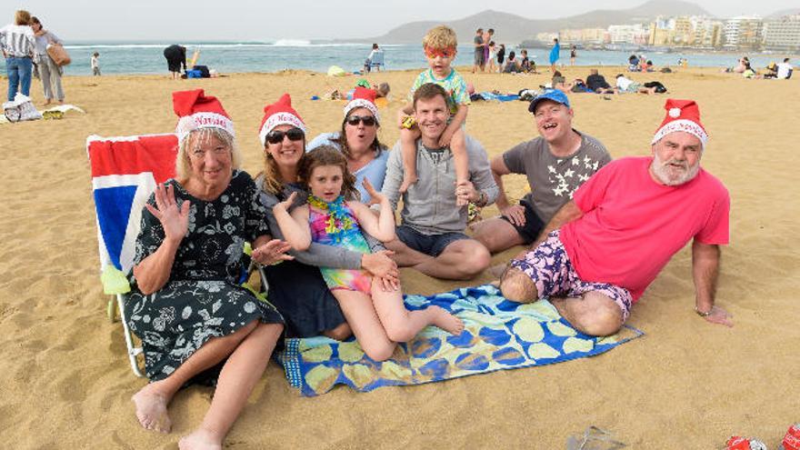 Papá Noel se cuela en Las Canteras