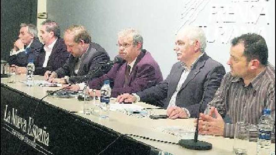 De izquierda a derecha, Emilio López Tamargo, José Antonio Núñez, José Suárez Arias-Cachero, José Luis Peralta, Misael Fernández Porrón y Javier Hurlé.