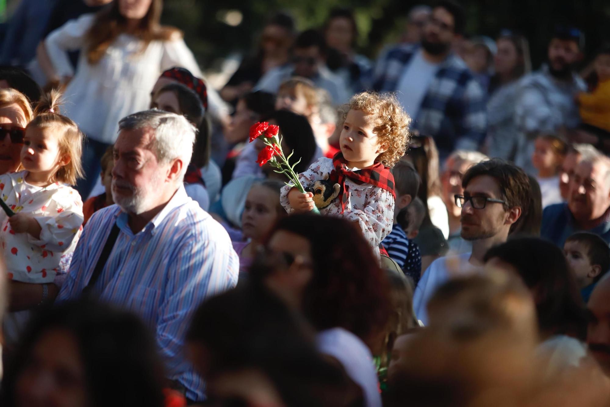 En imágenes | Llenazo en la inauguración del Parque de Marionetas