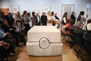En imágenes | Exposición 'Eduardo Chillida. Soñar el espacio' en la Lonja