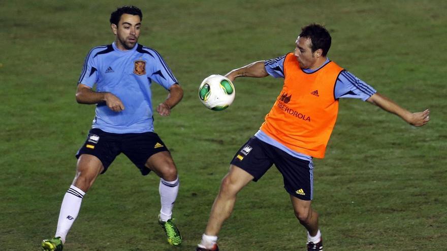 Desde Xavi Hernández hasta Mikel Arteta: "Santi Cazorla podría haber sido candidato a un Balón de Oro"