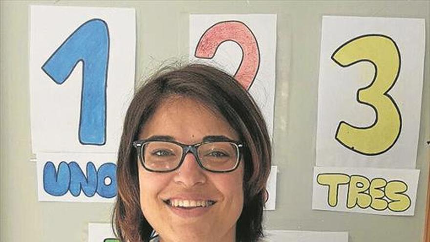 Irene Aparicio, directora del centro infantil Los Bodegones de Mérida: «El educador complementa la educación de los padres»