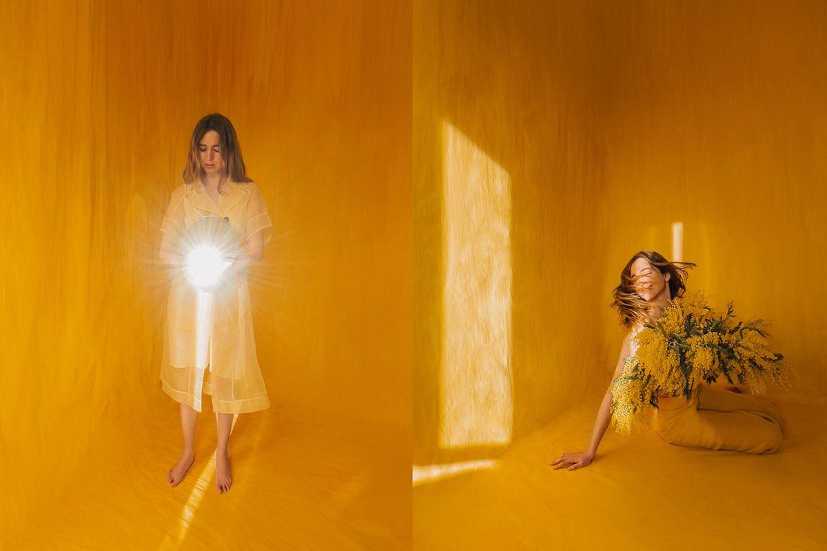 Erea Azurmendi retrata a Cristina Arias en una de las fotos de la serie 'The light in your shadow'
