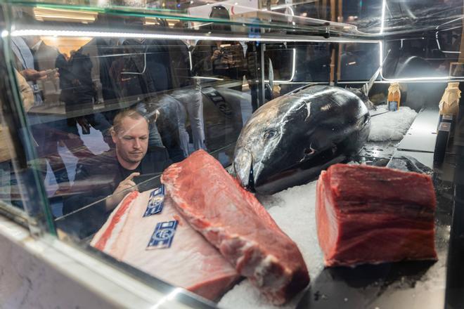 La feria SeaFood convierte Barcelona en la capital del pescado y los pescaderos