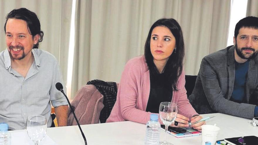 Pablo Iglesias, Irene Montero y Juanma del Olmo.