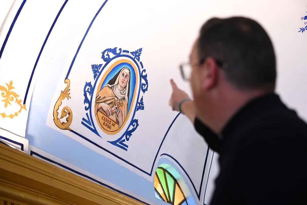 El sacerdote de Crevillent que pintó los frescos de la iglesia de La Marina en Elche