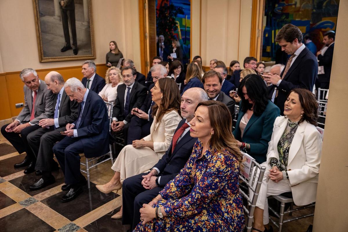 El Gobierno de Aragón presenta el retrato de la expresidenta Luisa Fernanda Rudi.