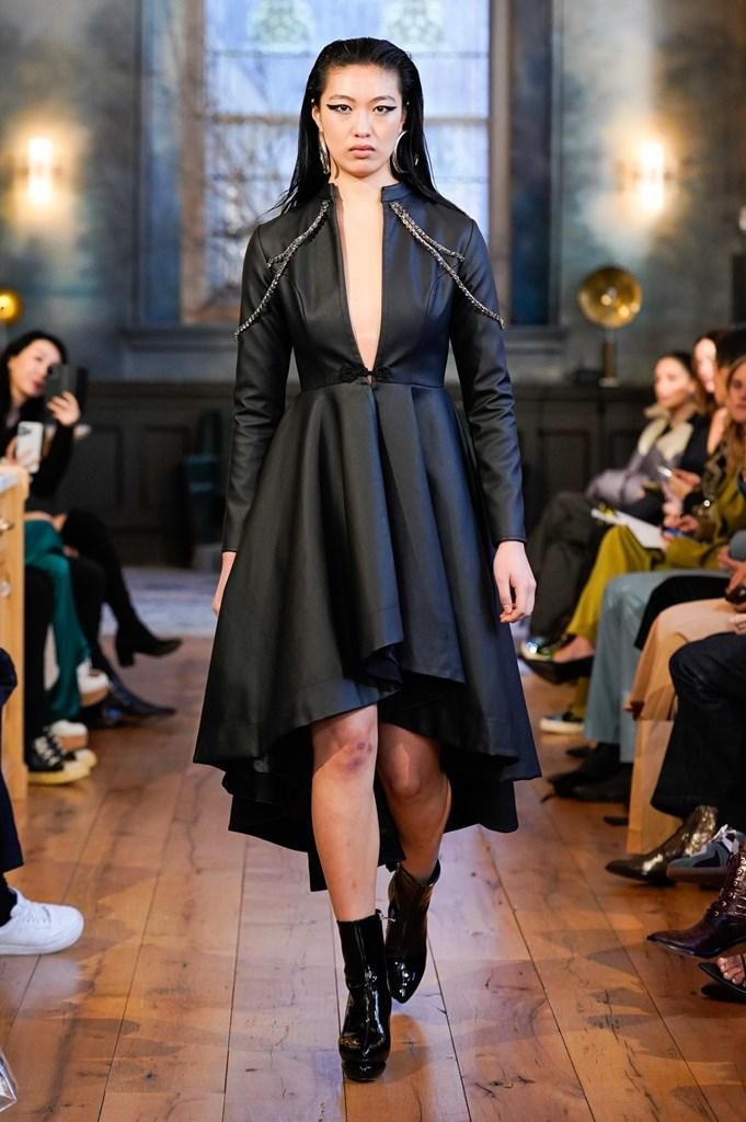 Lisa Von Tang