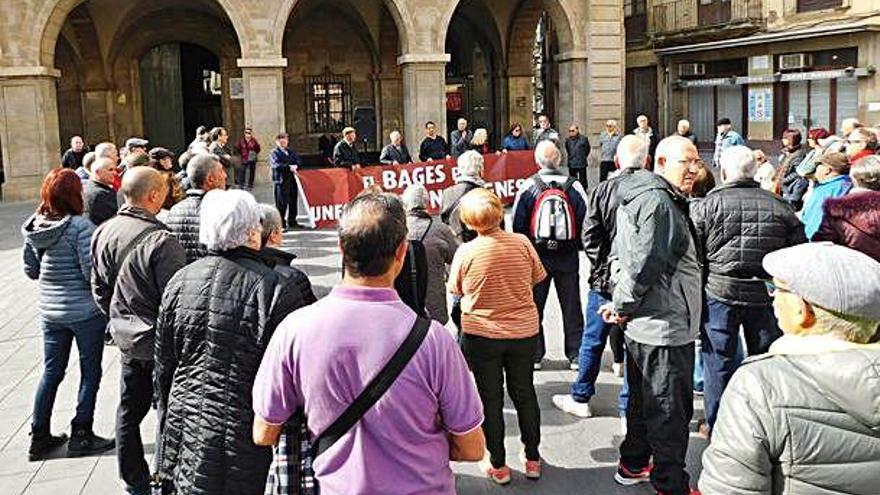 Una de les últimes concentracions dels dilluns a la plaça Major