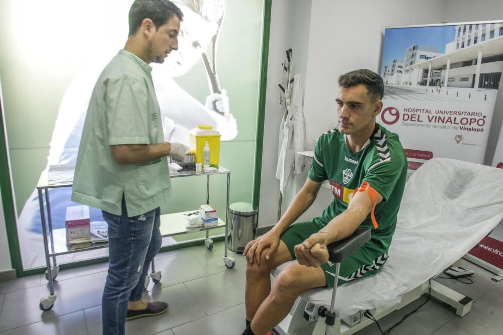 Los jugadores del Elche pasan las pruebas médicas