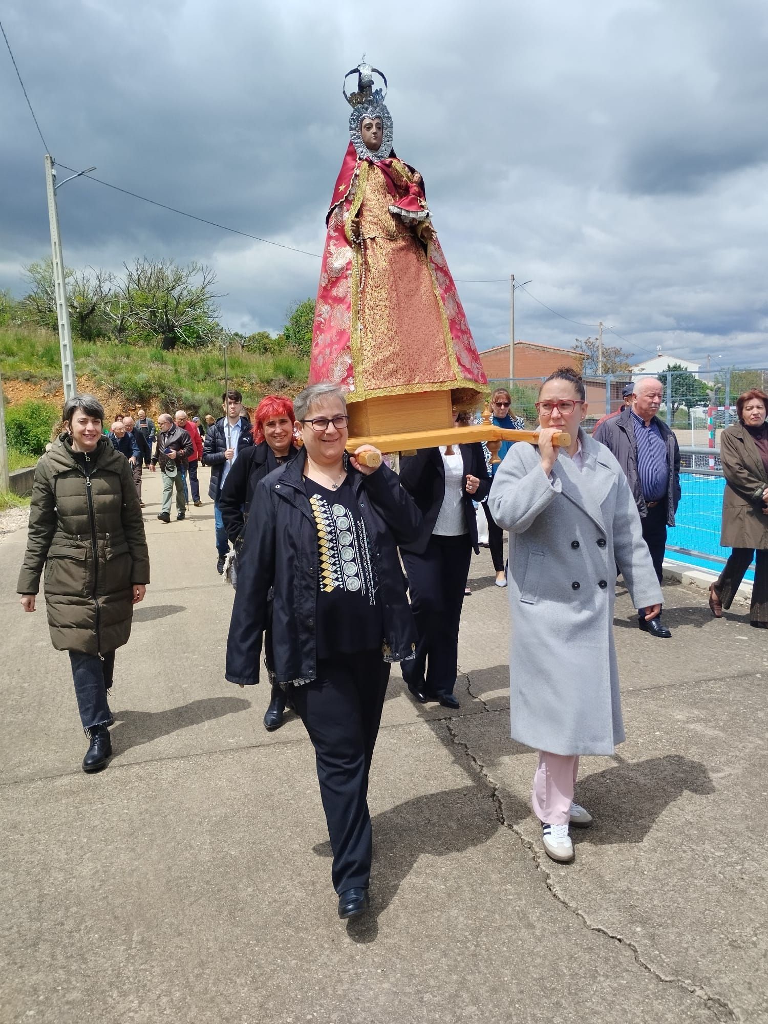 GALERÍA | La procesión de Santa Bárbara en Arrabalde, en imágenes