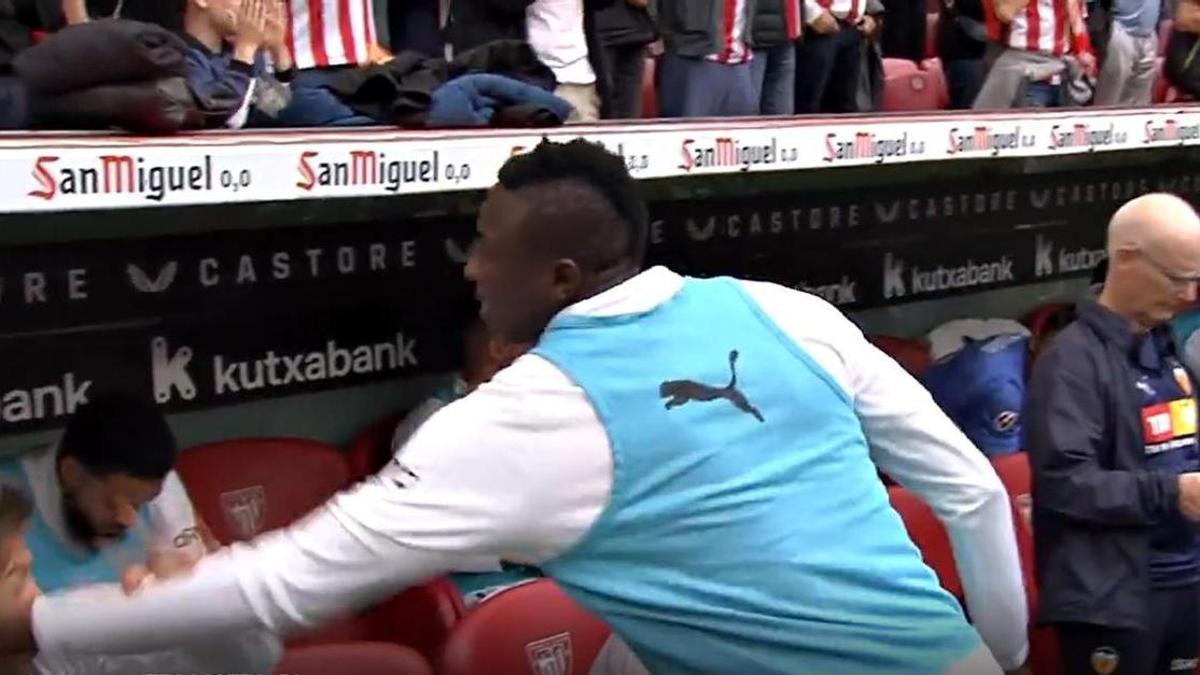 Momento en el que Sadiq propina una bofetada a Jesús Vázquez
