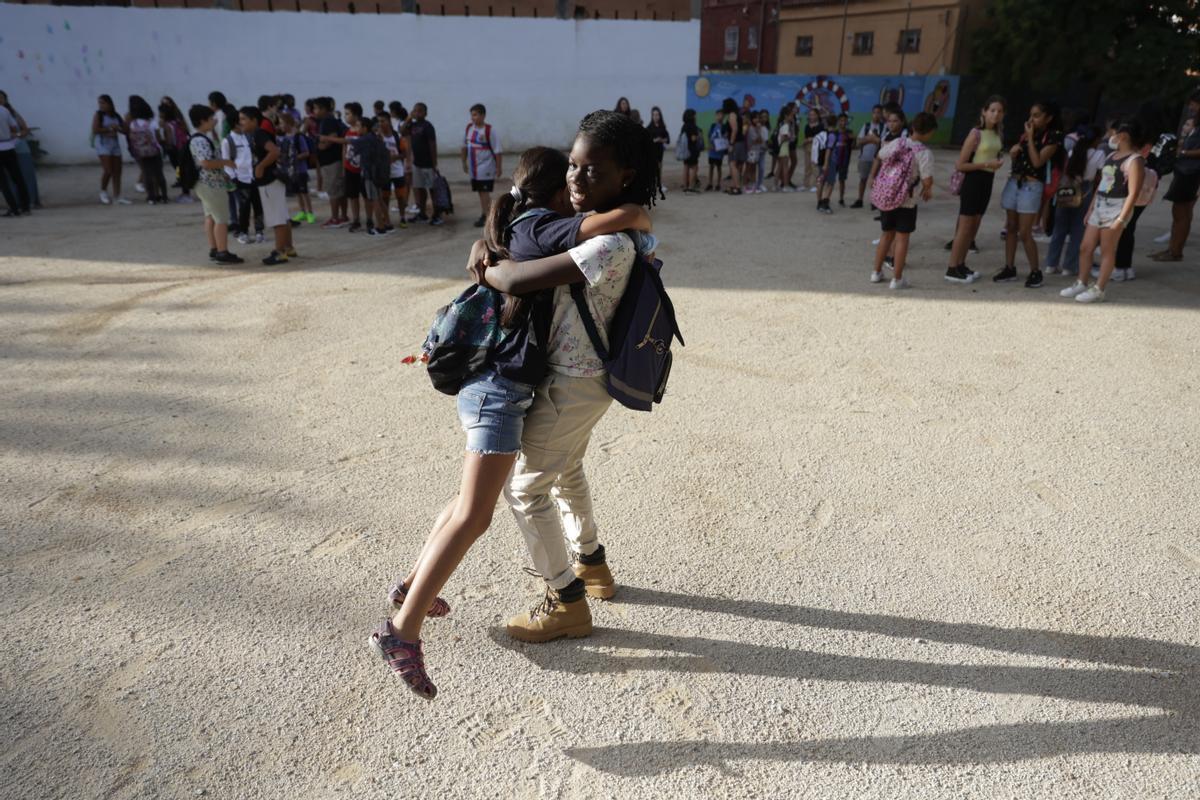 Día de vuelta al cole en la escuela Josep Carner de Badalona