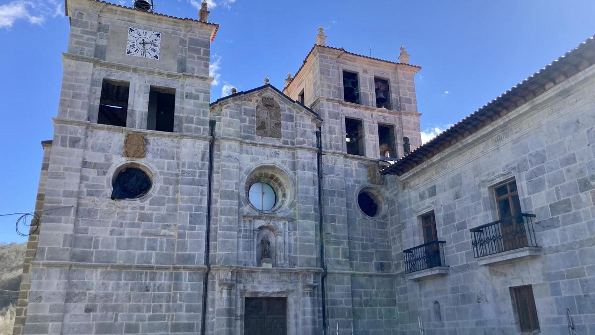 Vista de la Iglesia del Monasterio de San Salvador de Cornellana
