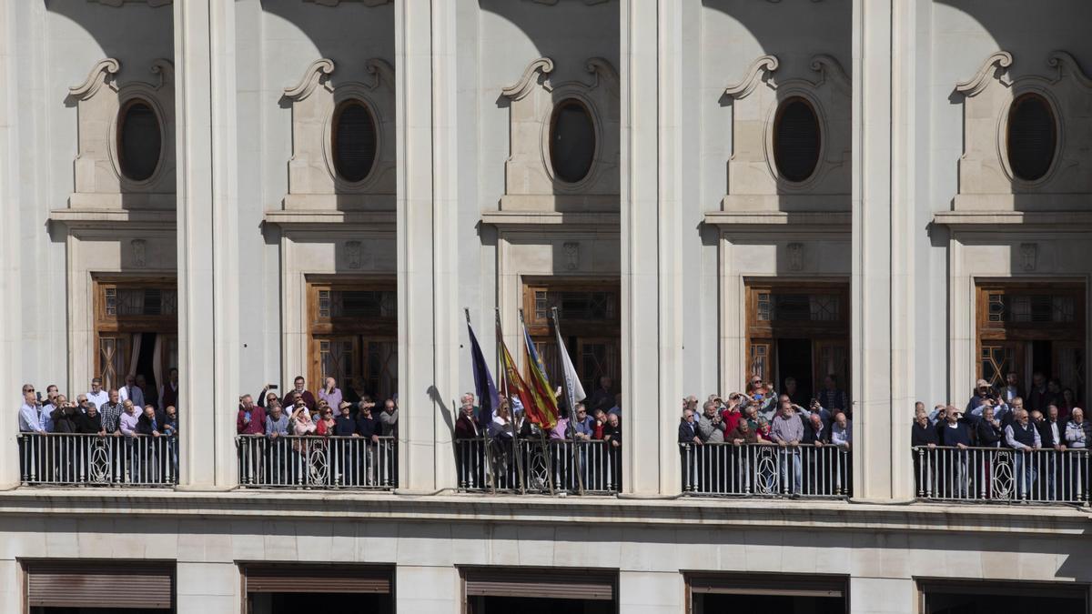 Precios de los balcones para ver la mascletà en Fallas en València.