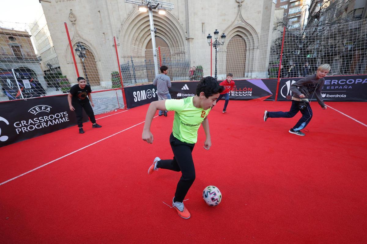 ¡Búscate en la 'fan zone' de la Supercopa de España Femenina en Castellón!