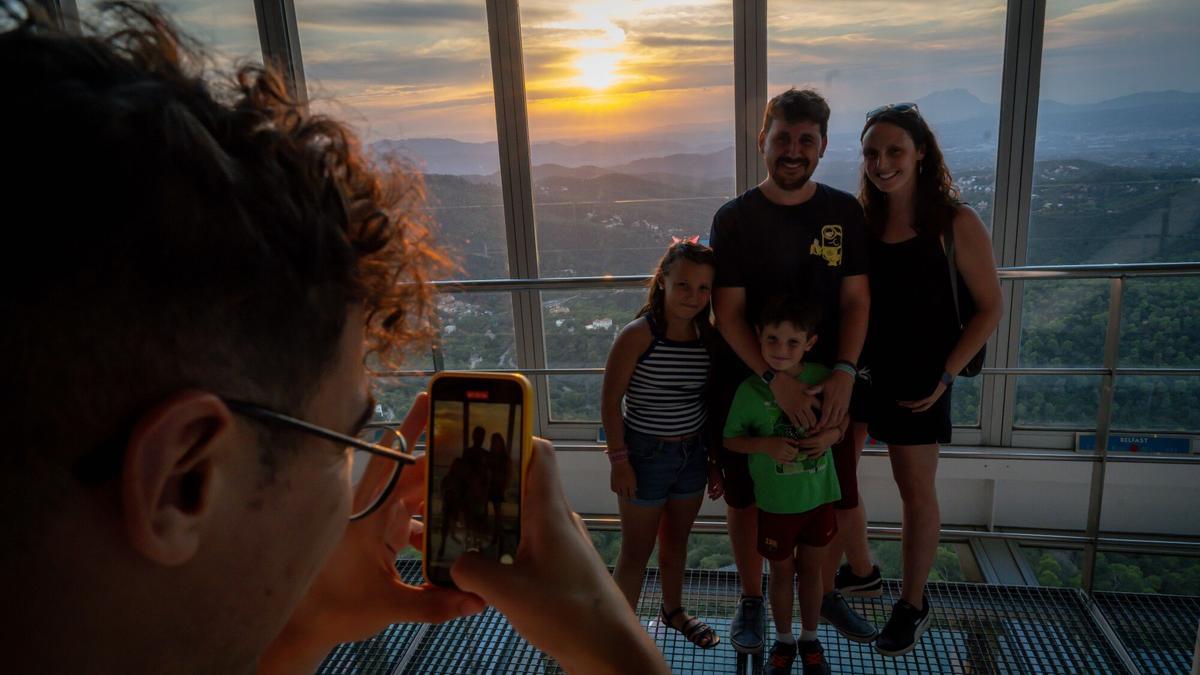 Sunset Experience, una visita al atardecer en la Torre de Collserola