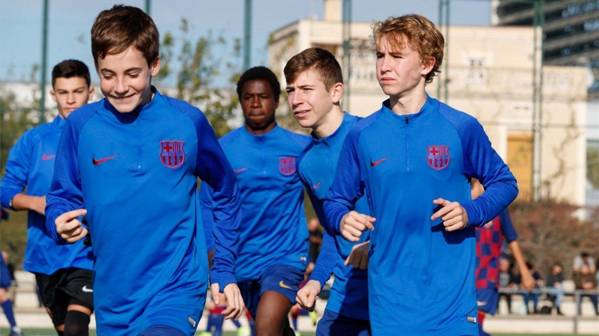 El Infantil A del Barça, en un calentamiento de esta temporada