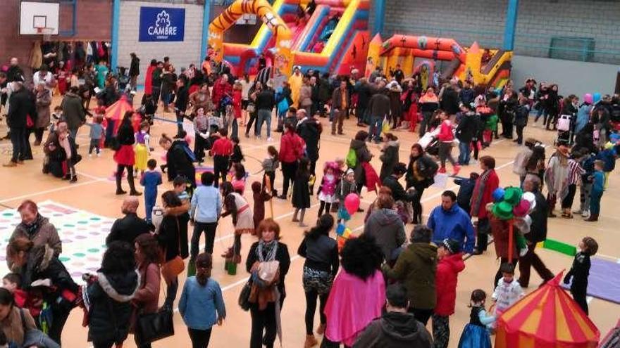 Circo y música por Carnaval en O Temple, Brexo-Lema y Cela