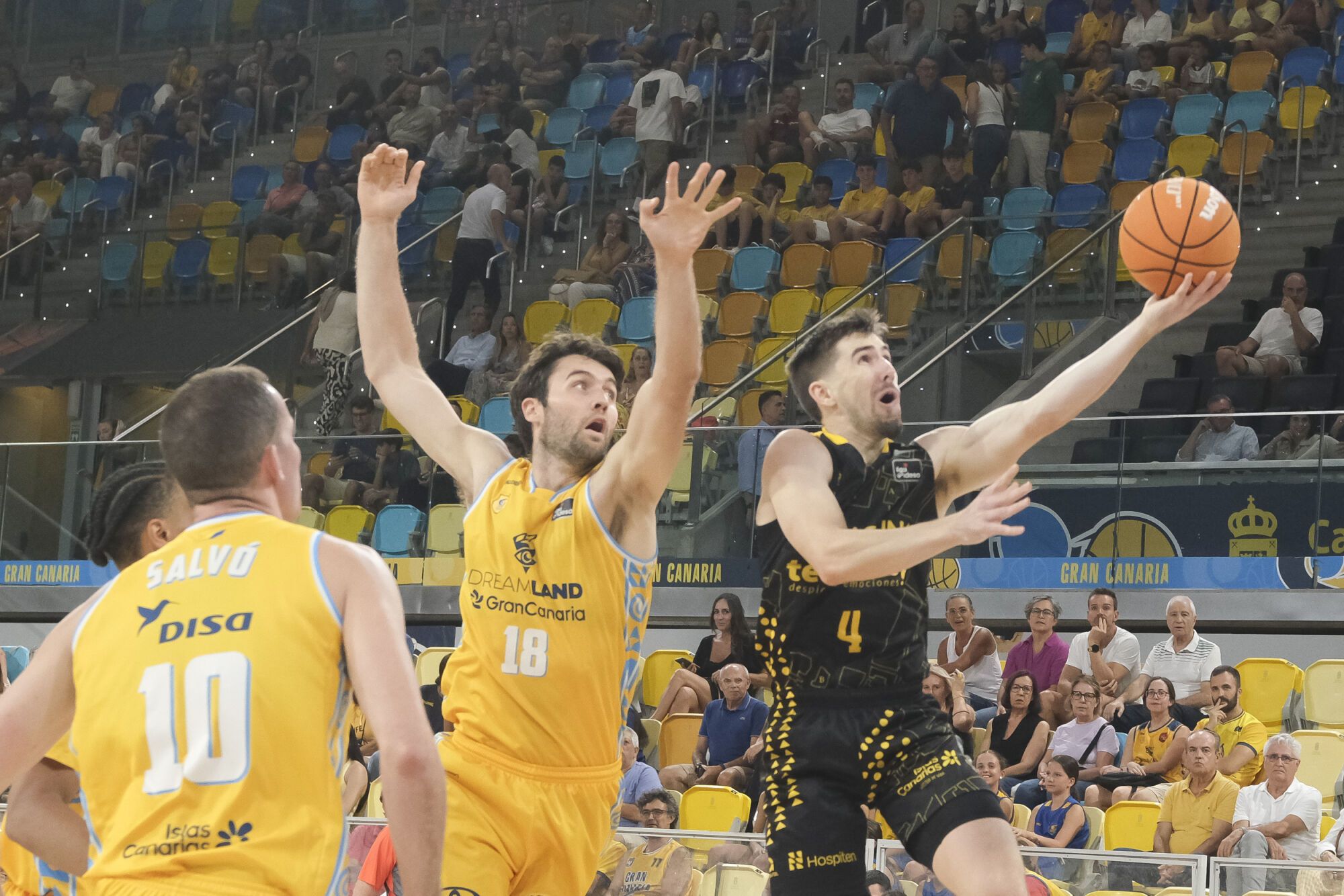 Amistoso: Dreamland Gran Canaria - La Laguna Tenerife