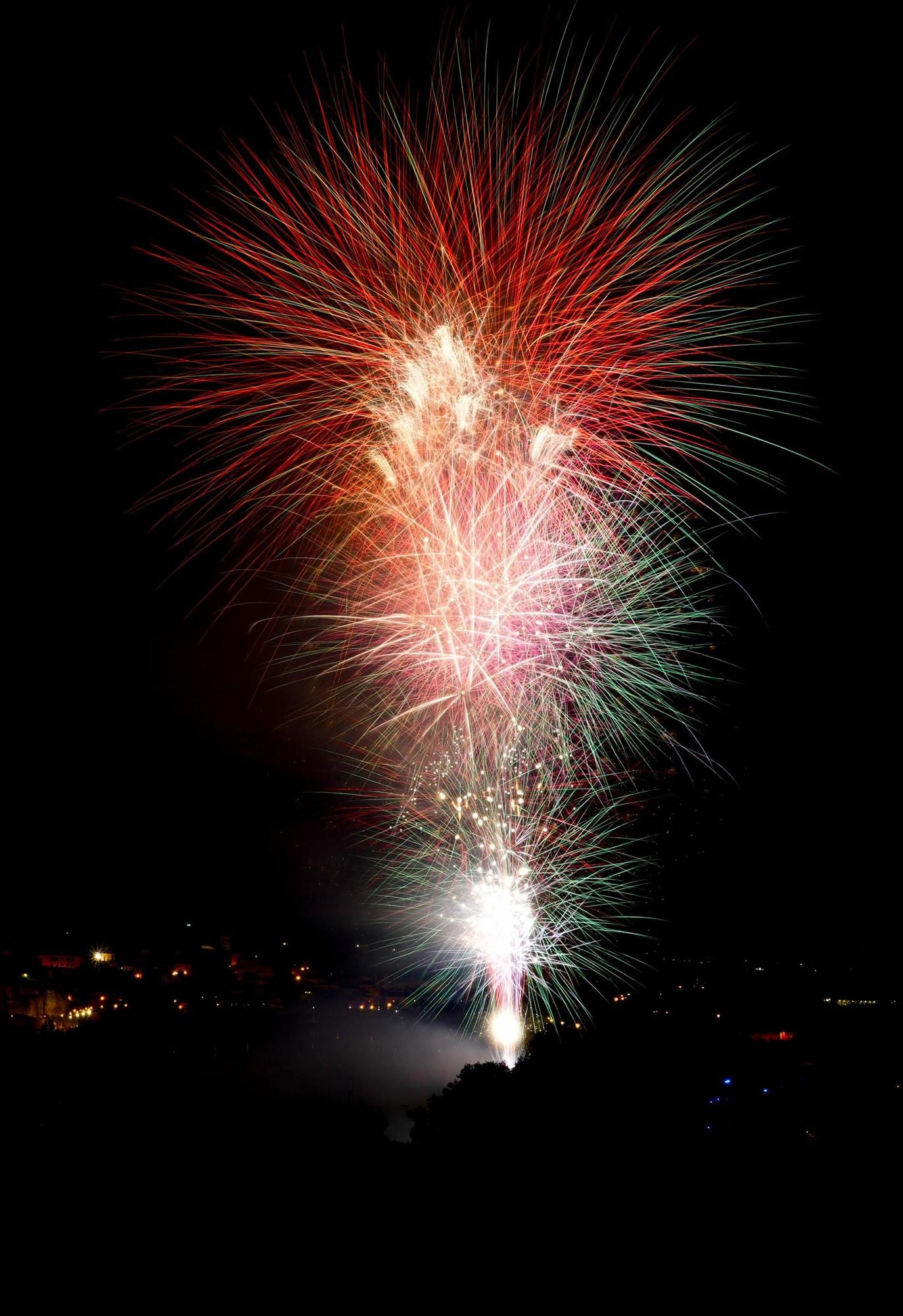 Castillo de fuegos artificiales. Fin de las Fiestas de San Pedro 2025 en Zamora.
