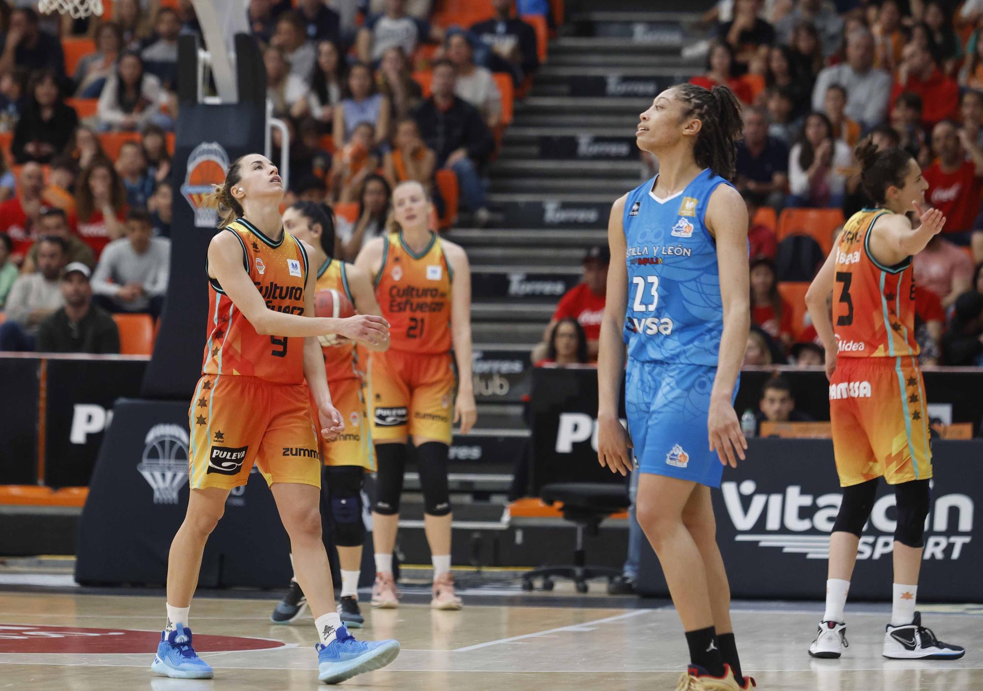 Valencia Basket - Perfumerías Avenida