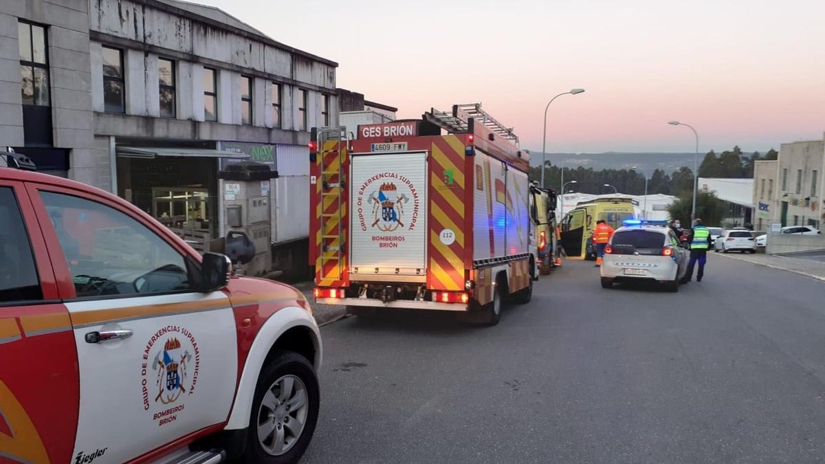 Operativo de emergencia en el atropello sucedido esta mañana en Ames.