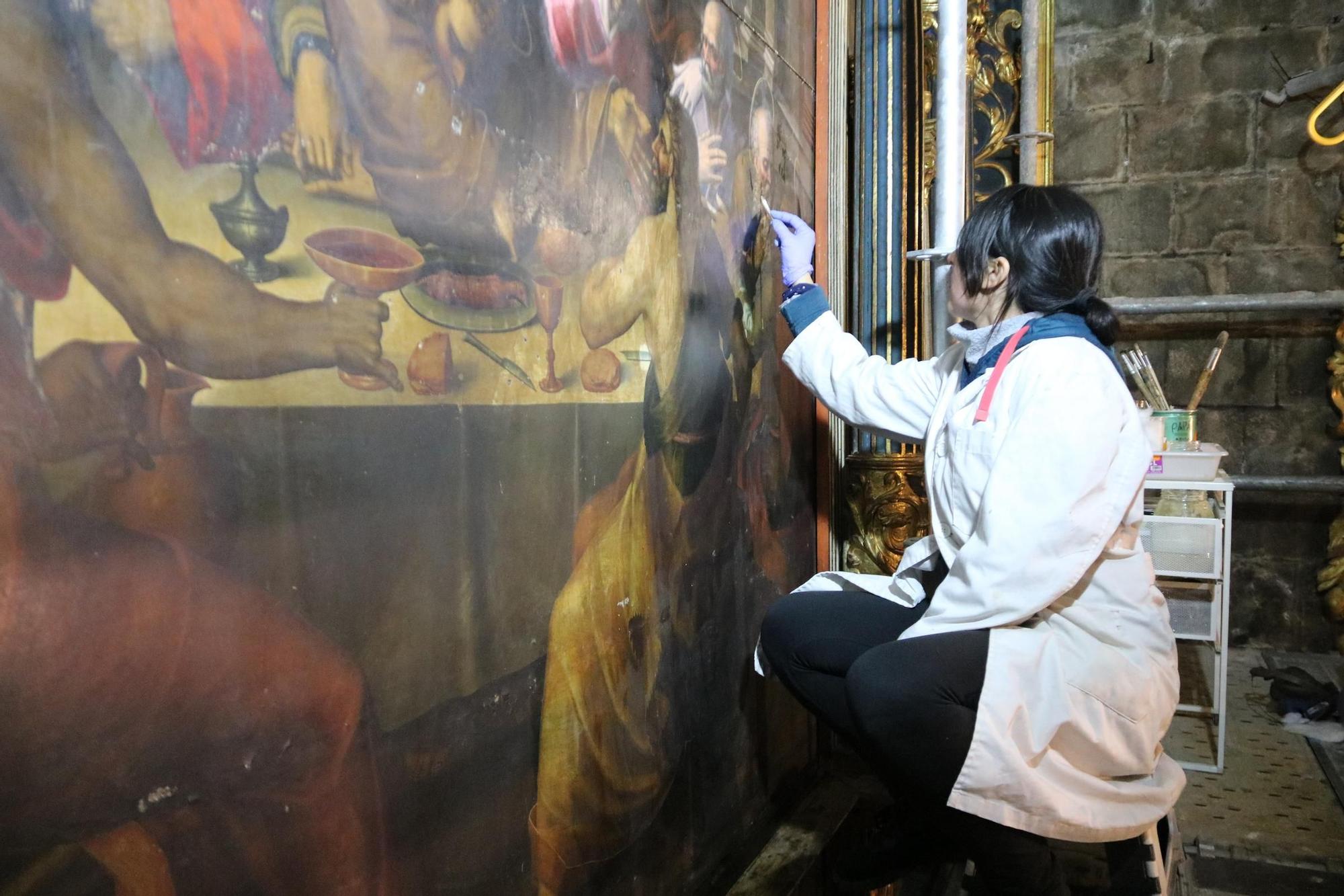 La restauració del retaule del Corpus Christi de la catedral de Girona en imatges