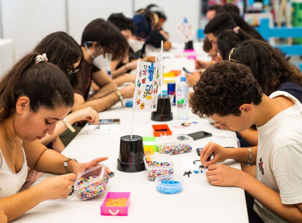 Un grupo de jóvenes participa en un taller formativo de ‘Tenerife GG’ 2022.