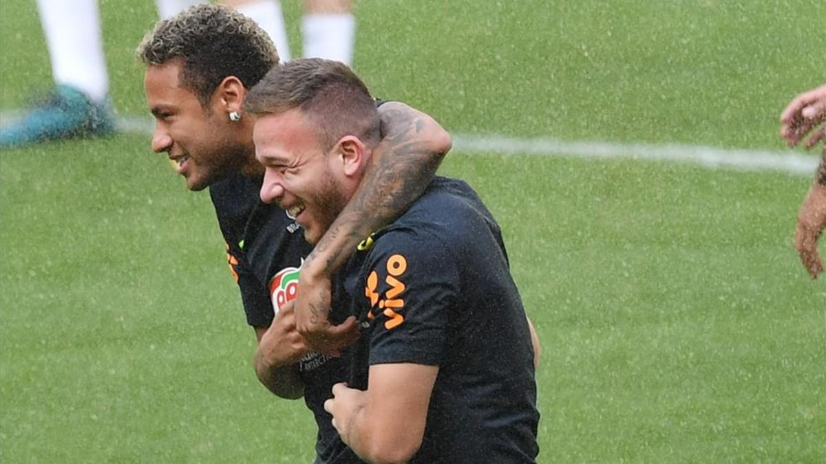 Neymar Jr le escribió un mensaje a Arthur para felicitarle