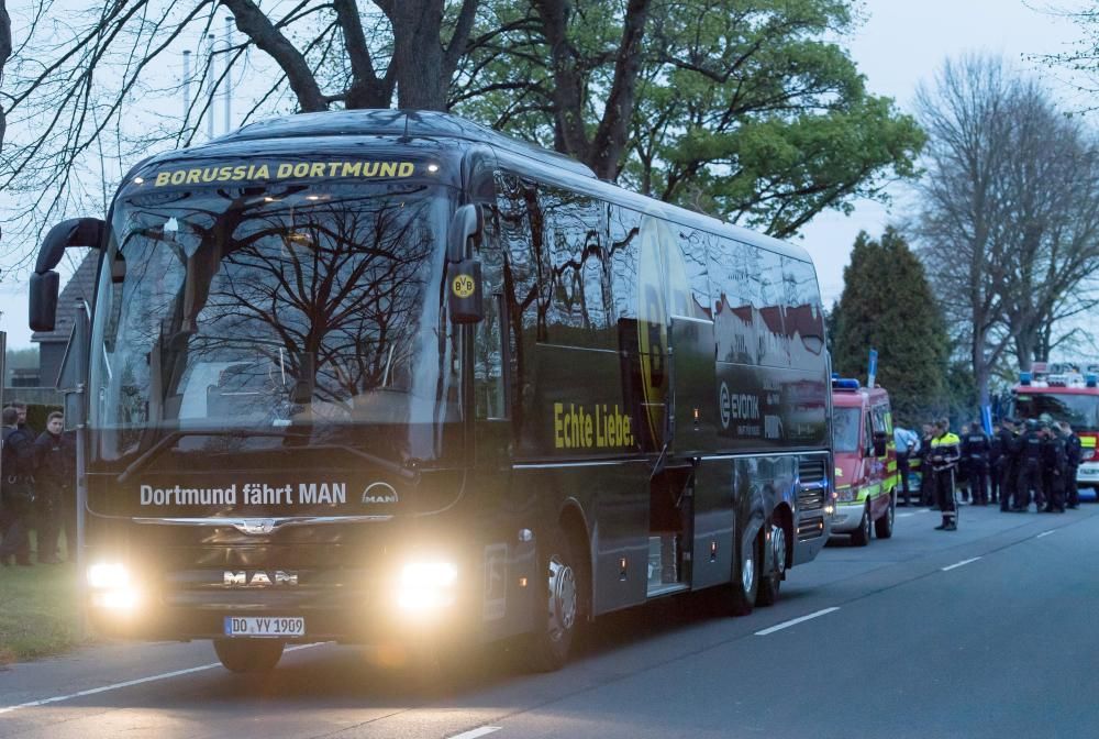 Una explosió afecta l''autobús del Borussia de Dortmund ferint Marc Bartra.