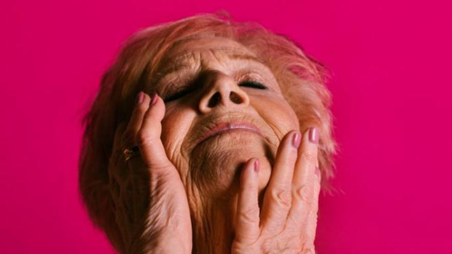 Arantxa Lecumberri interpreta al papel de la abuela en la función..
