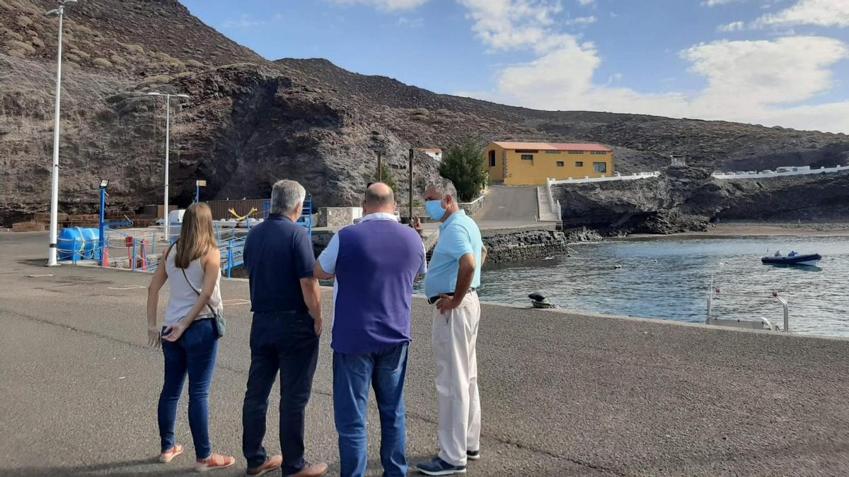 Visita de técnicos de Obras Públicas al Puerto La Aldea.