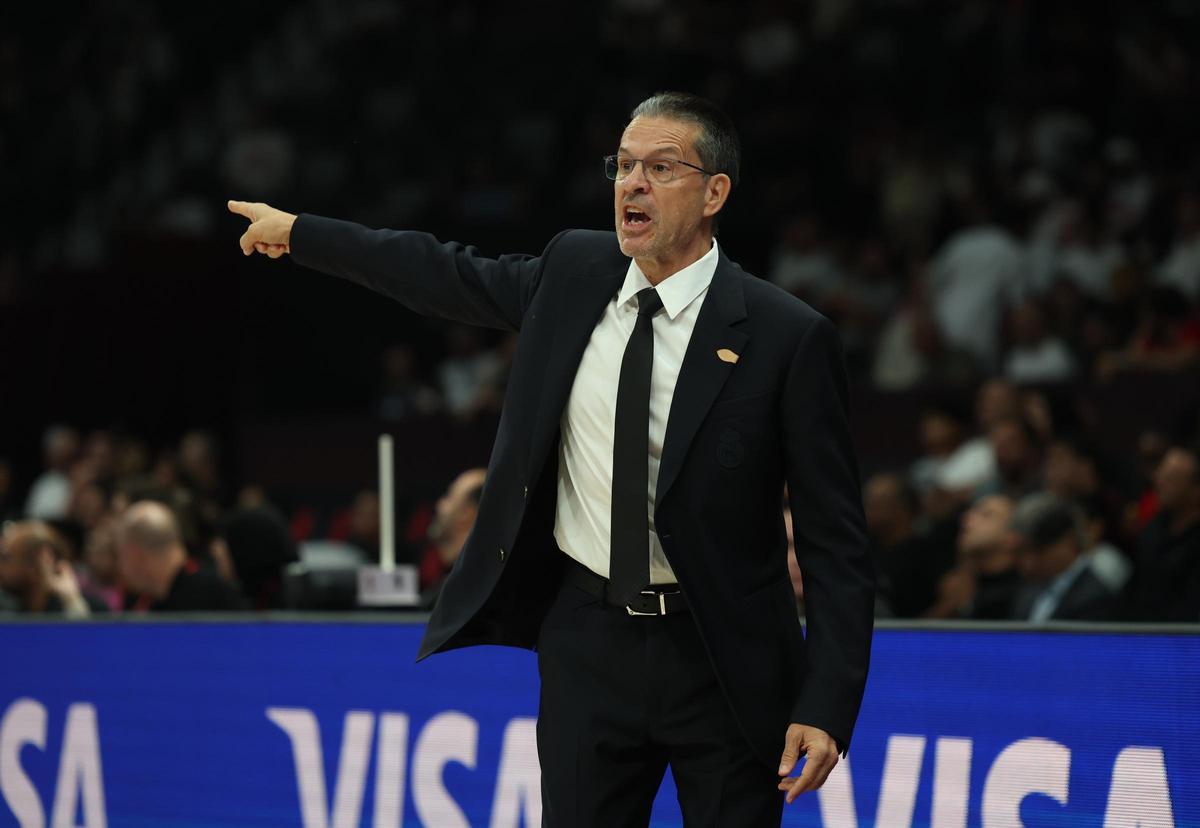 Al Real Madrid se li ennuega la pissarra de Pedro Martínez: «Hem de deixar-nos d’excuses i deixar de buscar  culpables»