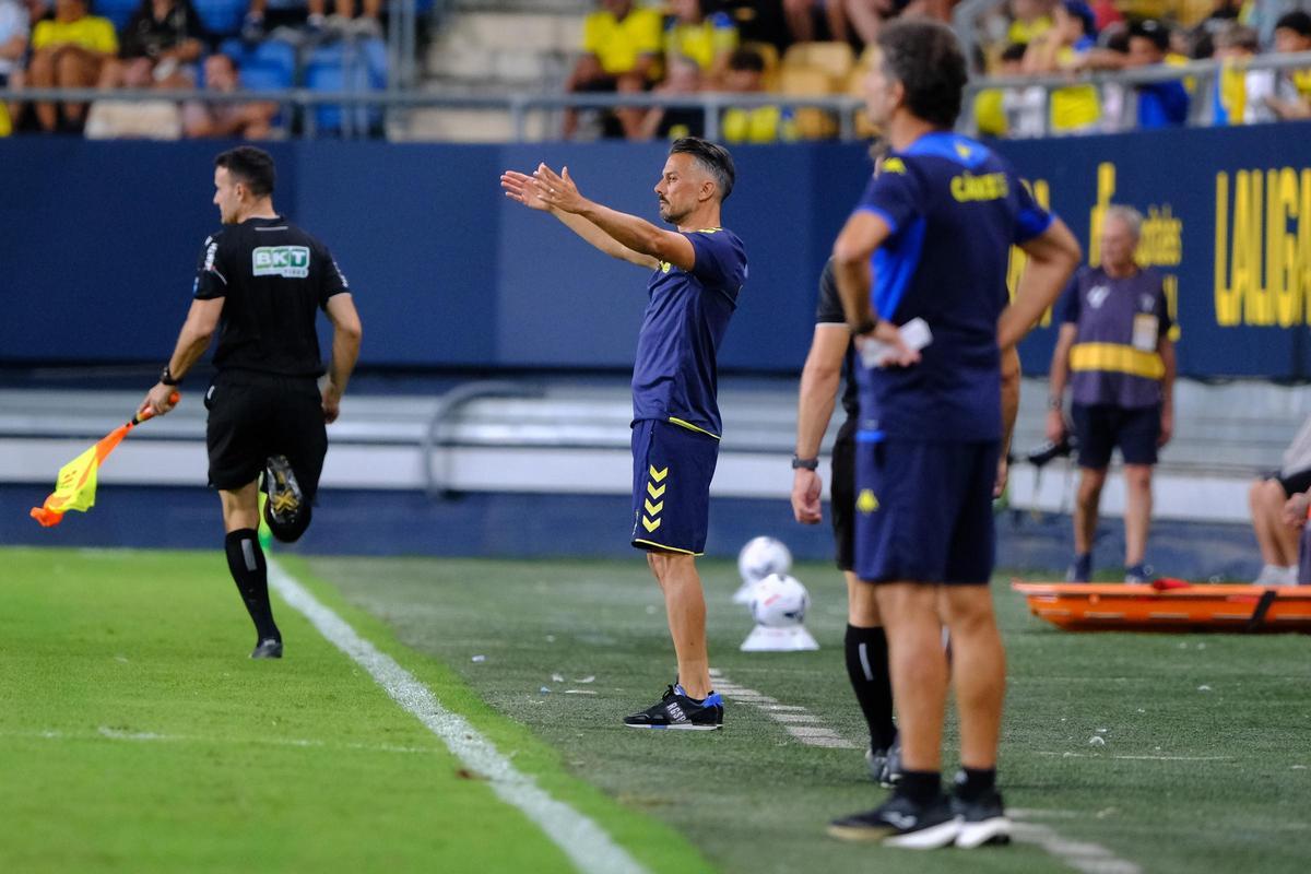 El Cádiz CF - UD Las Palmas, de la final del Carranza, en imágenes El Cádiz CF - UD Las Palmas, de la final del Carranza, en imágenes