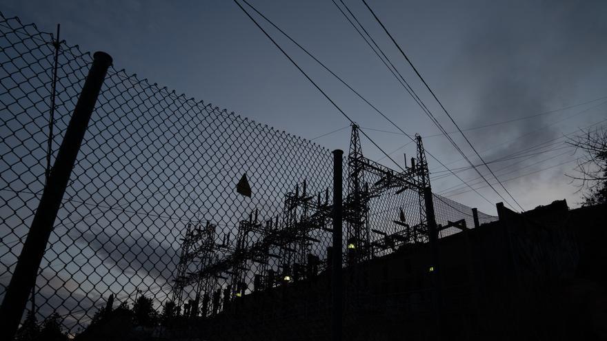 El precio de la luz subirá un 3,45% este martes y se situará en 136,63 euros/MWh