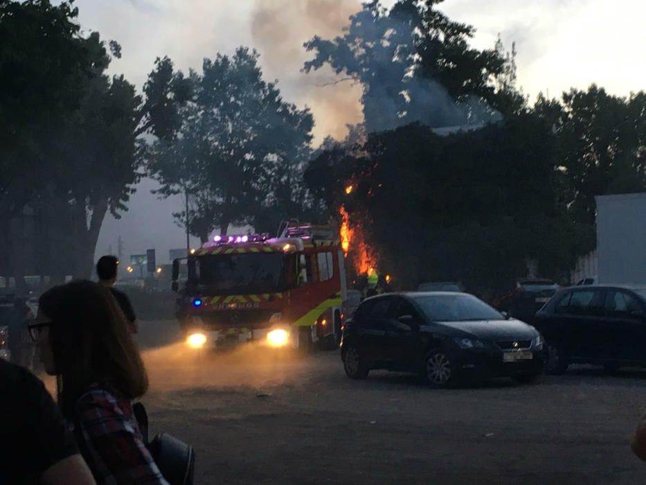 Incendio en el restaurante El Rancho de Mislata.