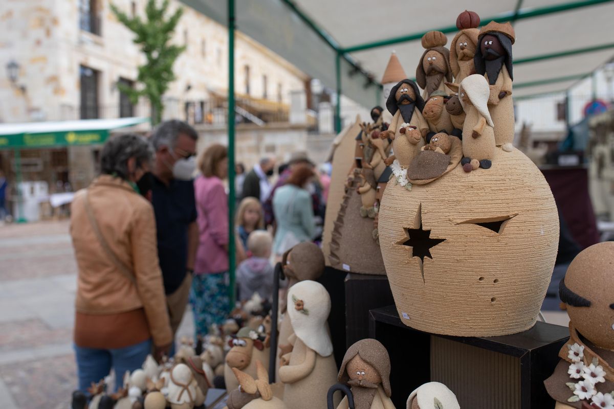 Piezas expuestas en la Feria de la Cerámica