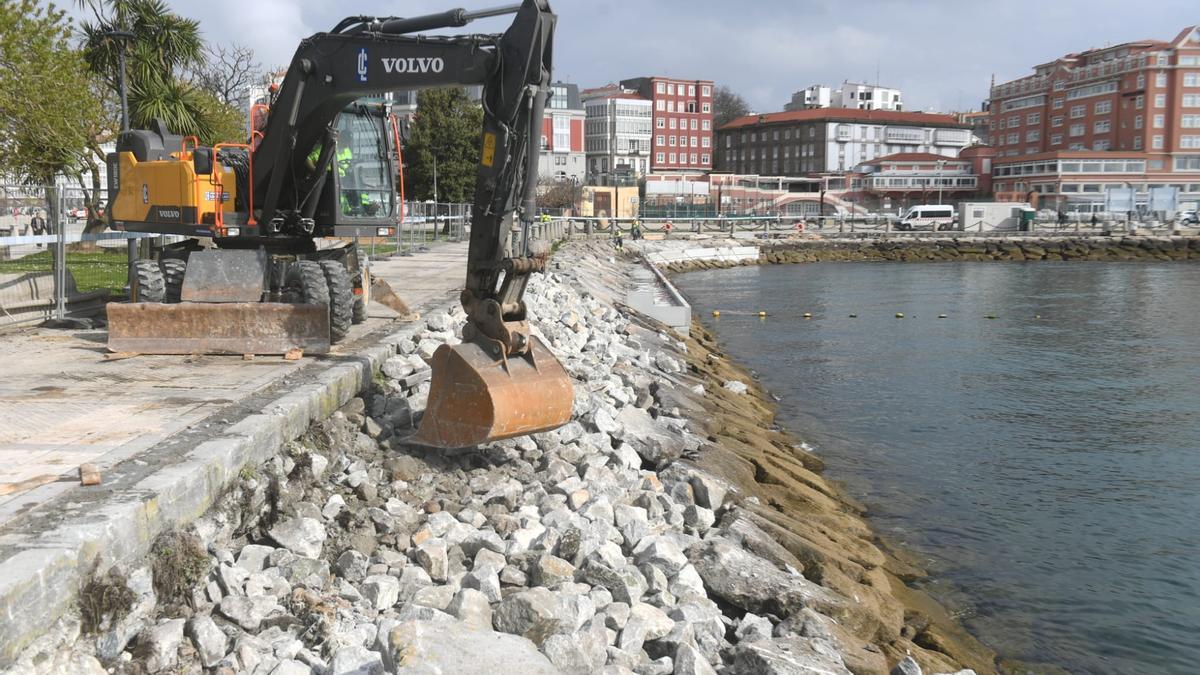 Comienzan las obras de la plataforma flotante en O Parrote