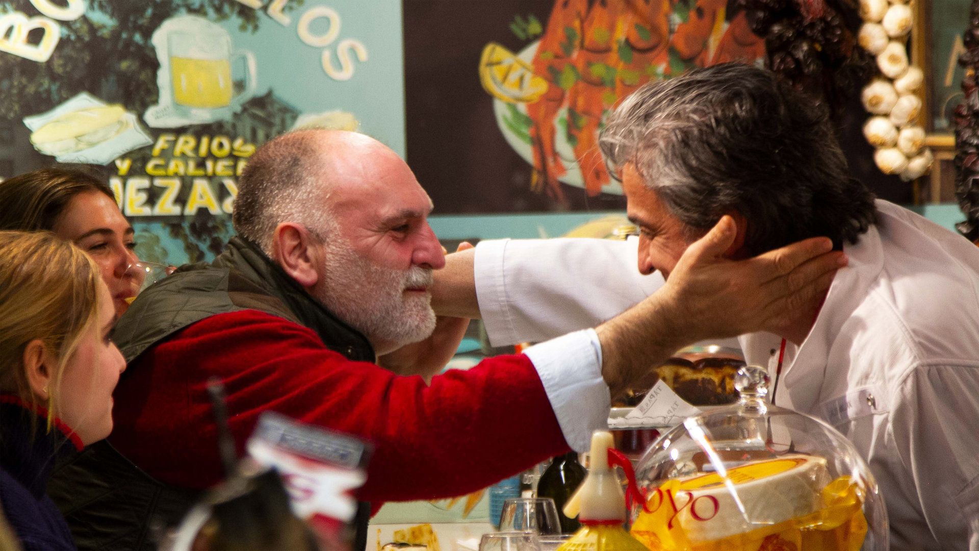 José Andrés en una imagen promocional de la docuserie de HBO Max ’José Andrés y su familia en España’