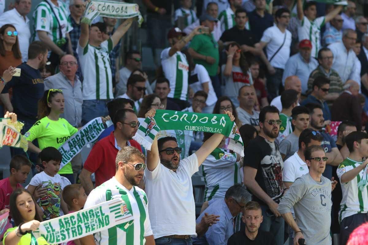 Así vivió la afición la derrota del Córdoba ante el Huesca