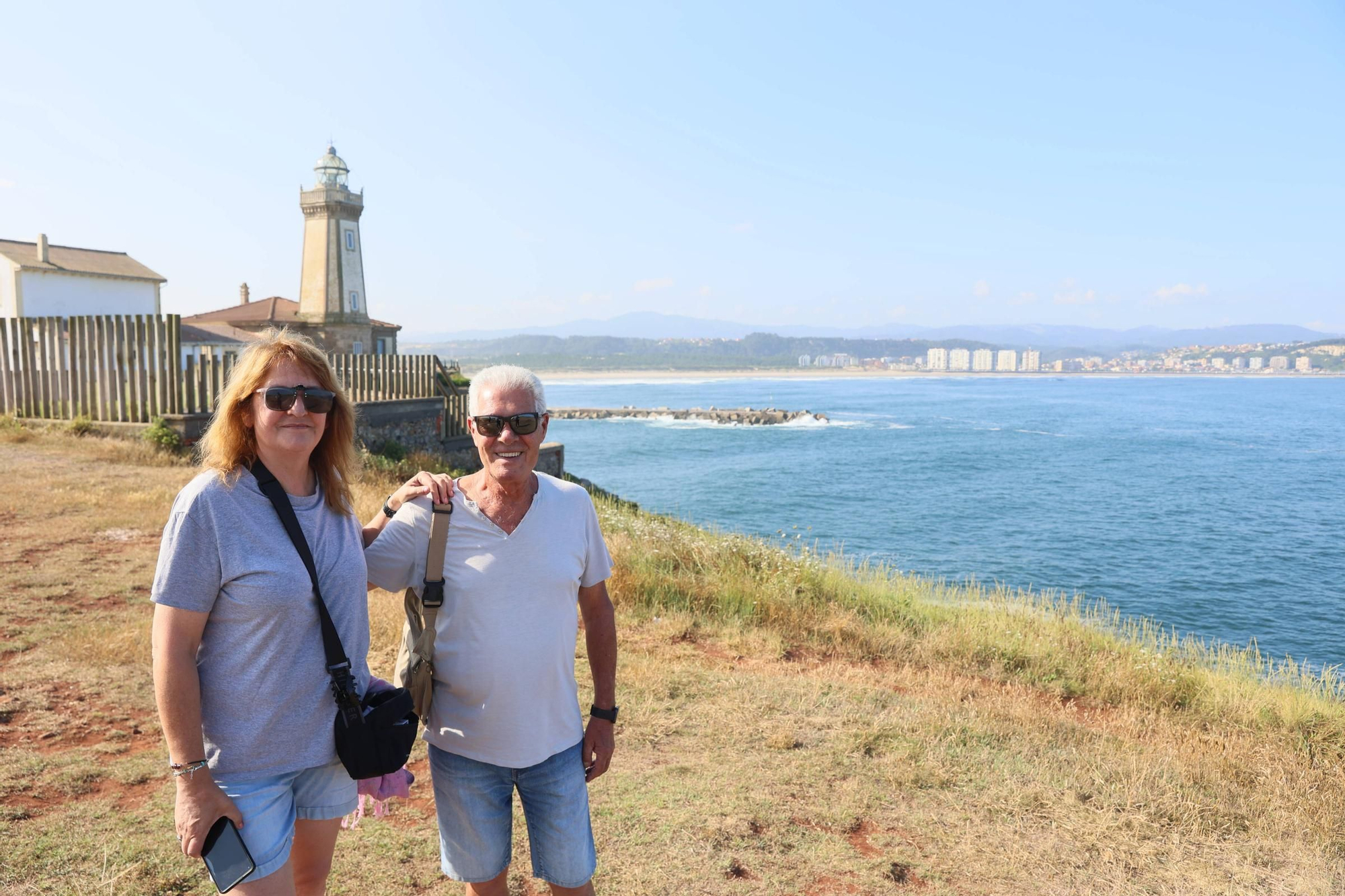 EN IMÁGENES: El faro de Avilés, balcón privilegiado a la ría
