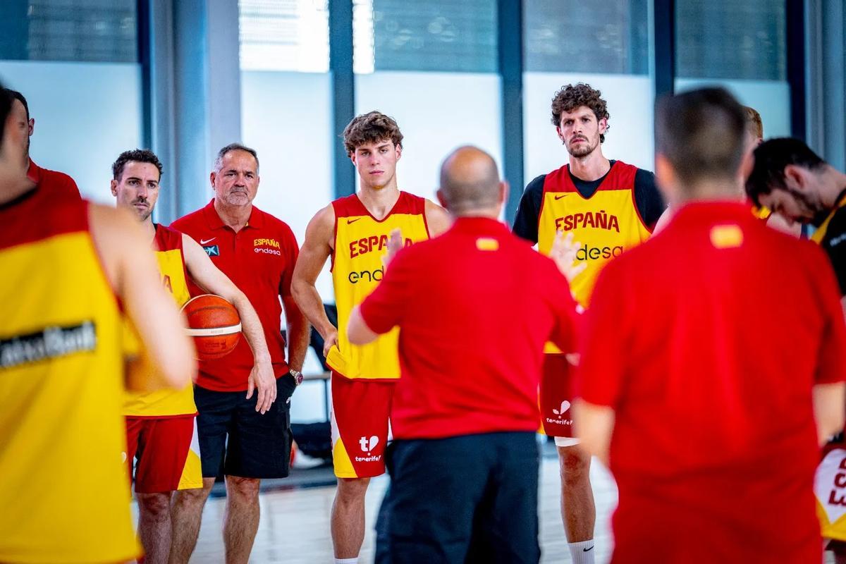 Mario Saint-Supéry y Paco Aurioles en la concentración de la selección española.