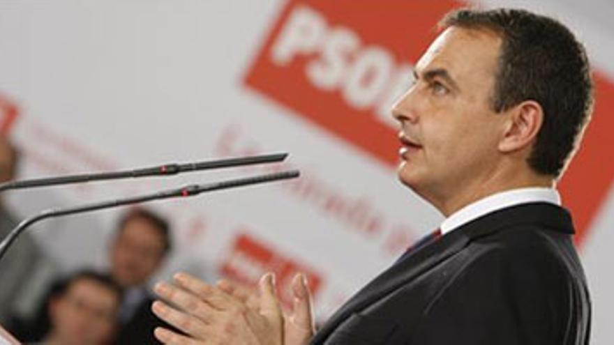 Zapatero adelanta que España cerró 2007 con un superávit superior al 2%