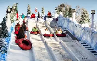 Un tobogán de 50 metros y batallas láser de altura, novedades de la Feria de Navidad en La Fica